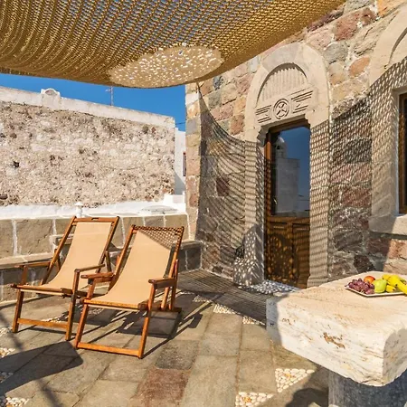 The Treasure Box - Private Stone Villa *