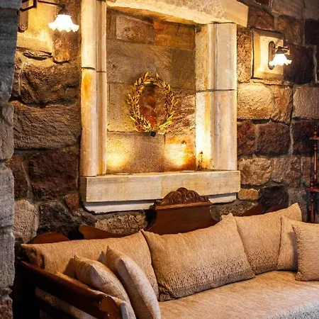 The Treasure Box - Private Stone Villa